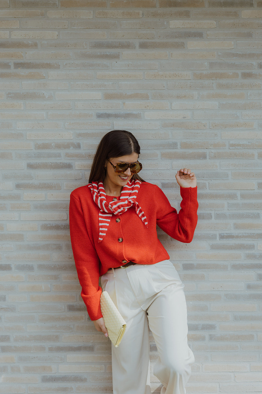 Cerise cardigan + sjaaltje