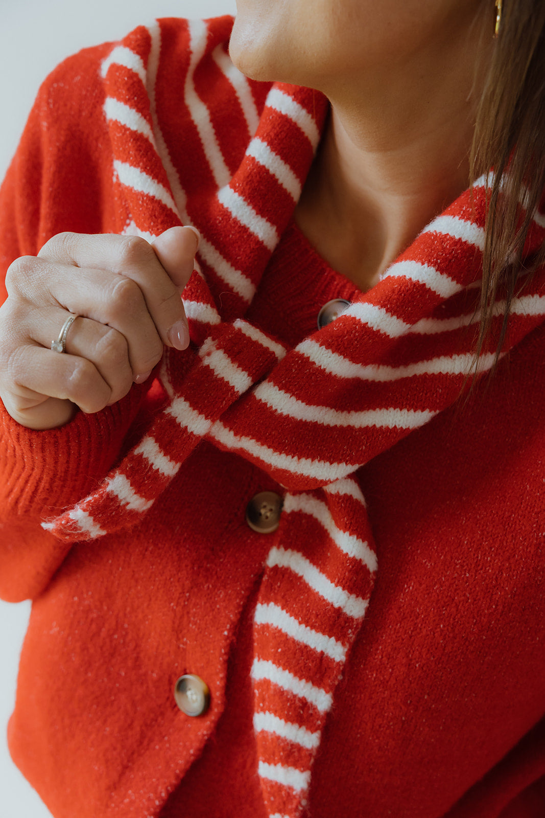 Cerise cardigan + sjaaltje