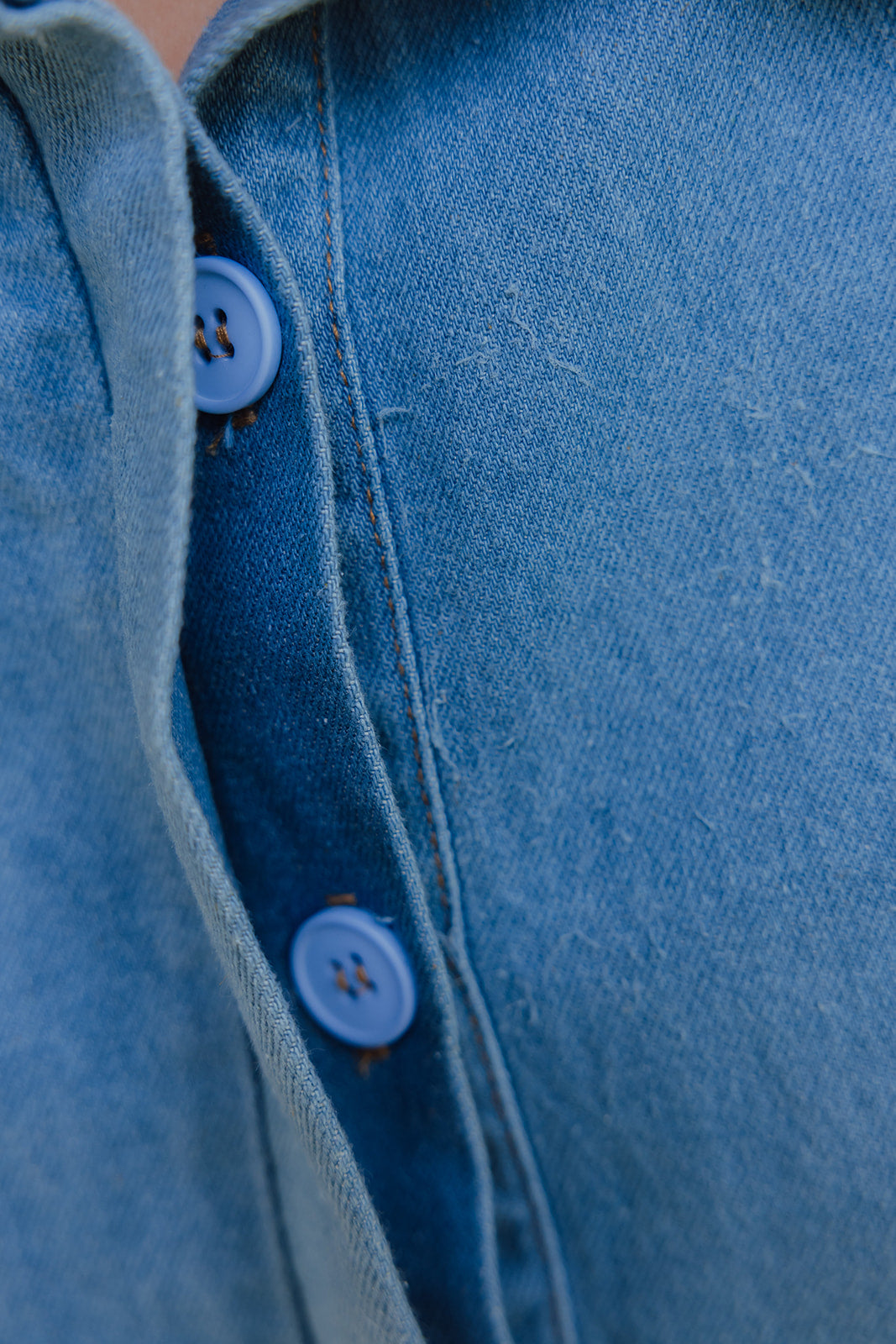 Azur denim blouse