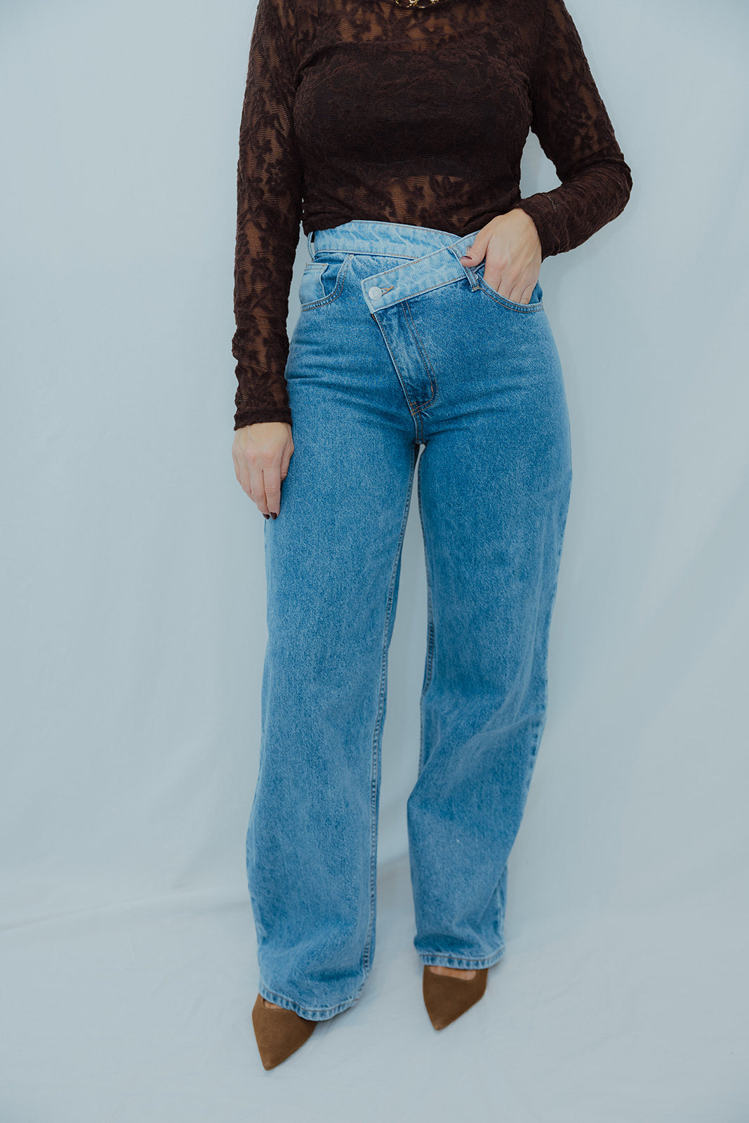 Aya cross-waist jeans